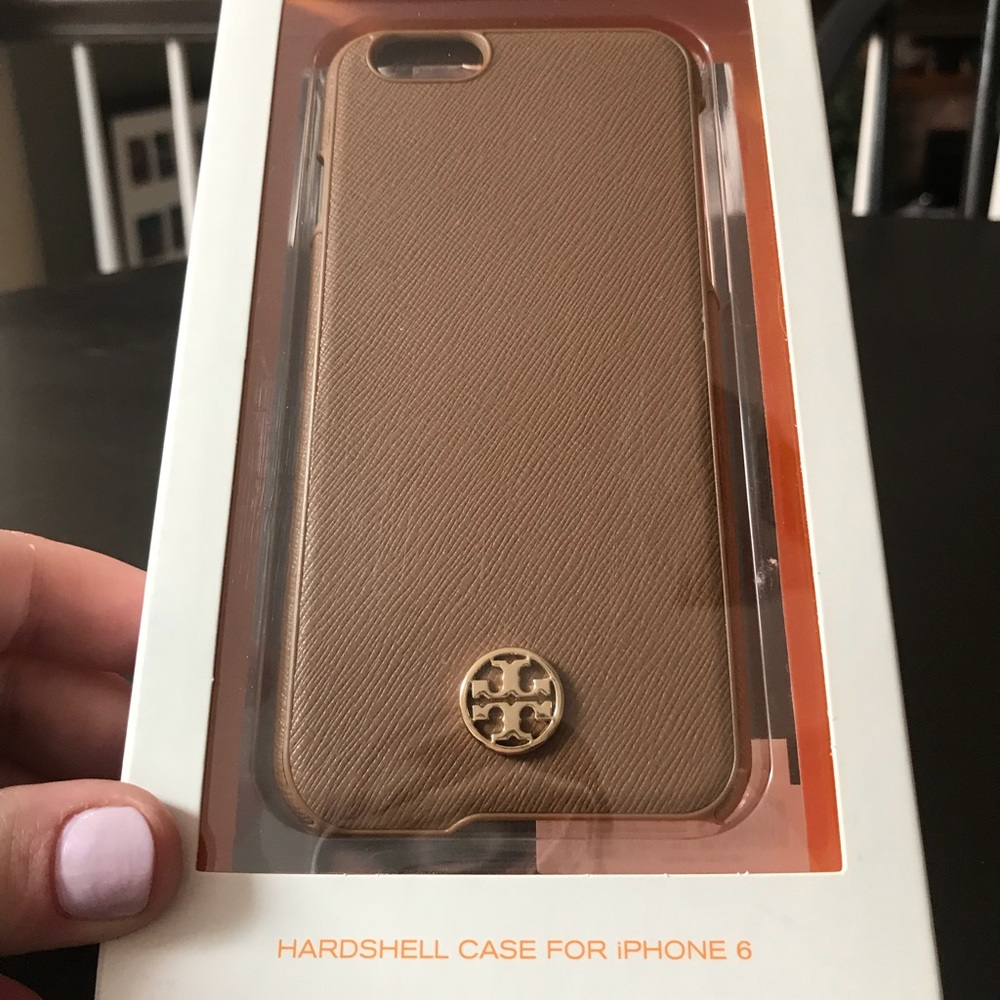 Tory Burch iPhone 6 case